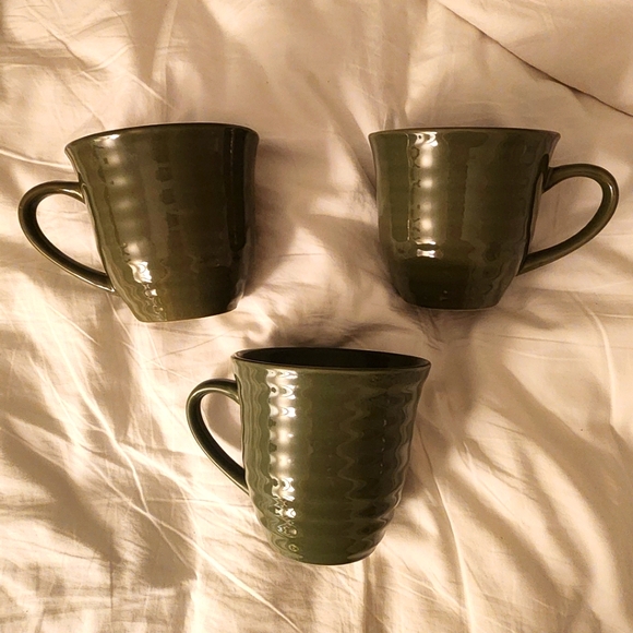 Set of 3 Green Fiesta Mugs - Picture 1 of 3